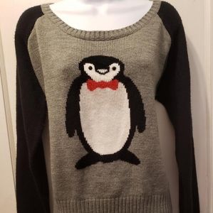 Cute penguin sweater black and gray